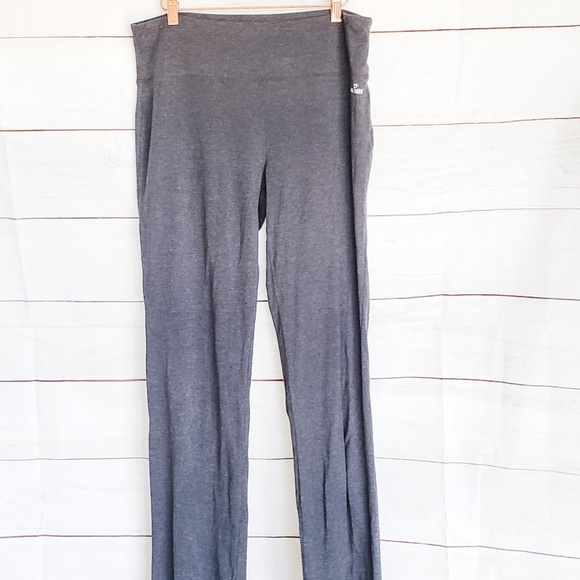 spalding yoga pants semi fitted